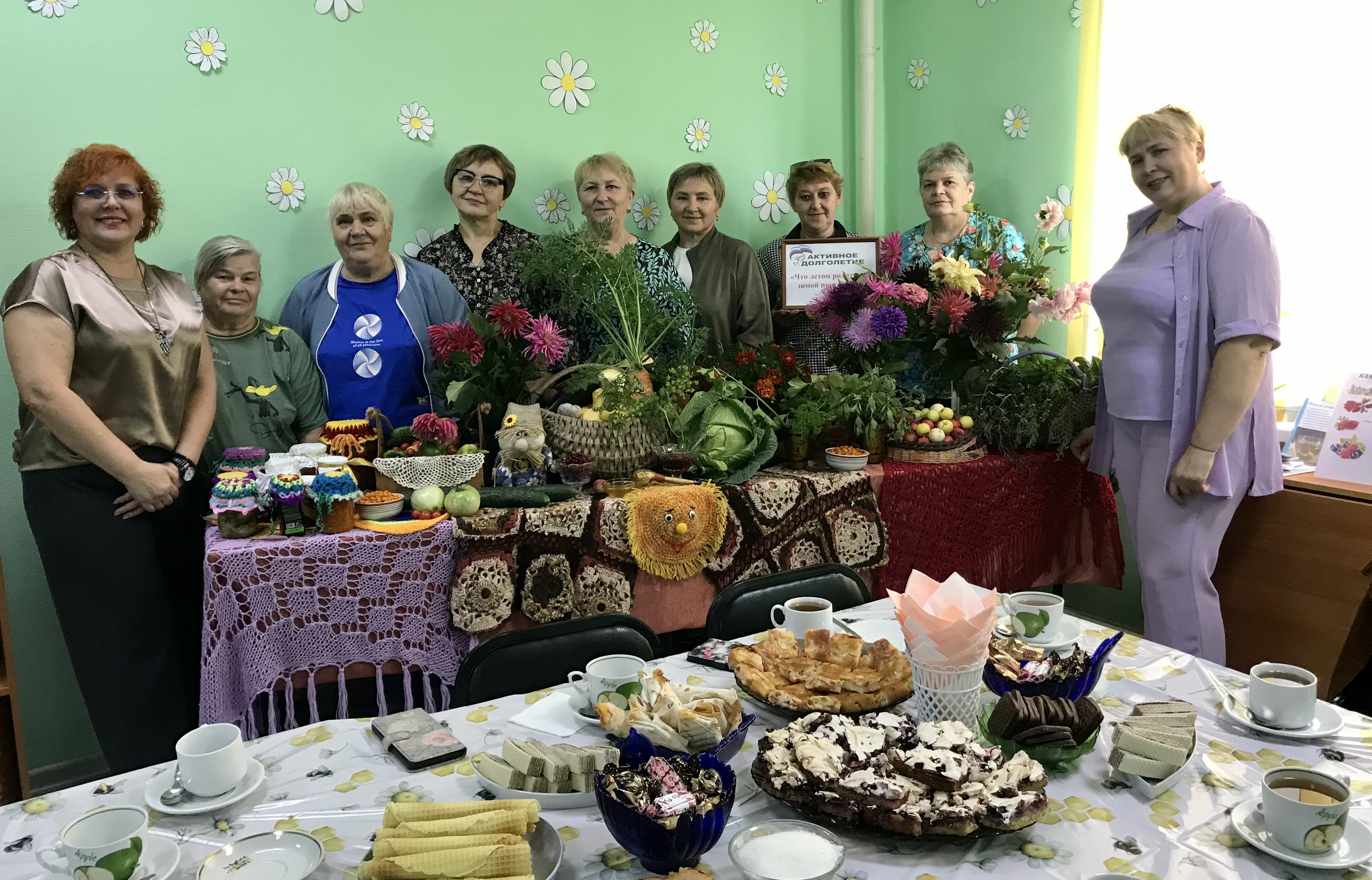 Что летом родится, то зимой пригодится.